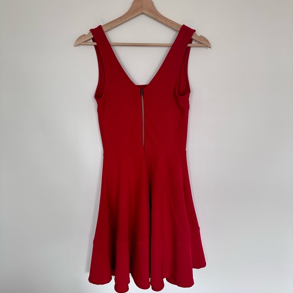 2x Lulu’s Dresses - Picture 9 of 14